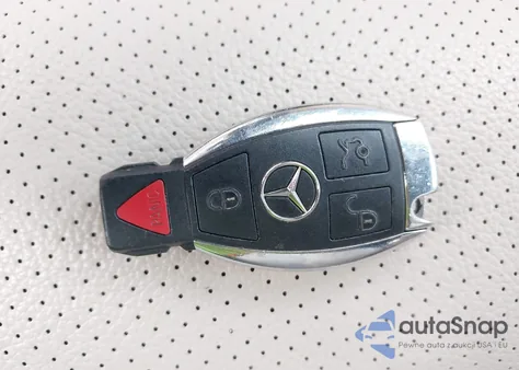 2018 Mercedes-Benz Glc 300 4Matic из США, поврежденный, VIN WDC0G4KB3JV102702